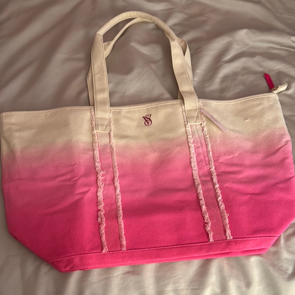 NWT VICTORIA SECRET TOTE BAG